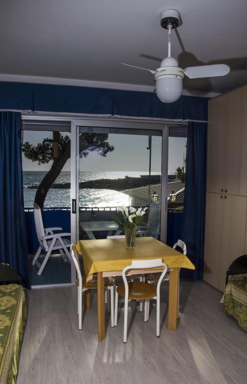 فنتيميليا Residence Costa Templada الغرفة الصورة